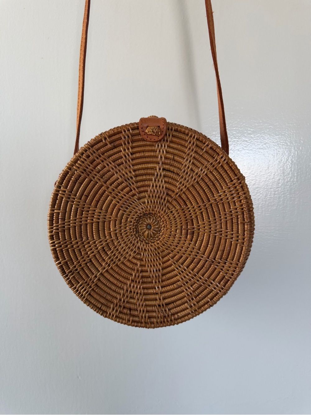 Round Woven Crossbody Bag in Brown